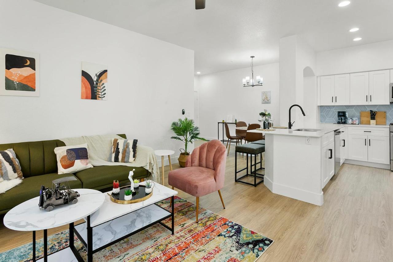 Cozysuites Glendale By The Stadium With Pool 10 Экстерьер фото