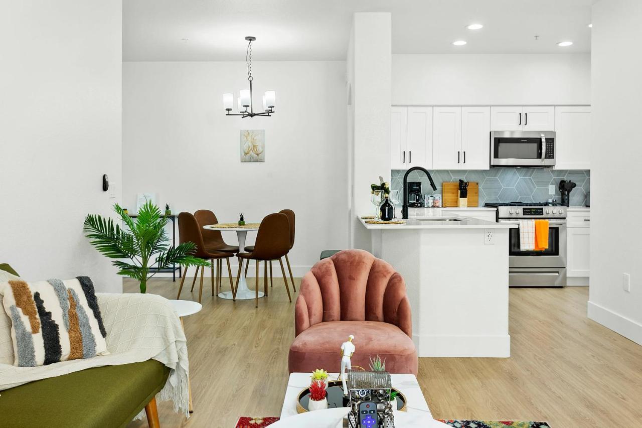 Cozysuites Glendale By The Stadium With Pool 10 Экстерьер фото