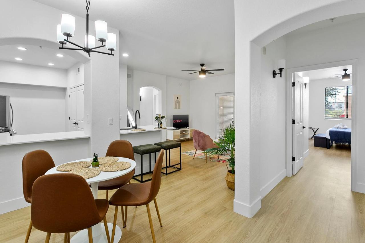 Cozysuites Glendale By The Stadium With Pool 10 Экстерьер фото