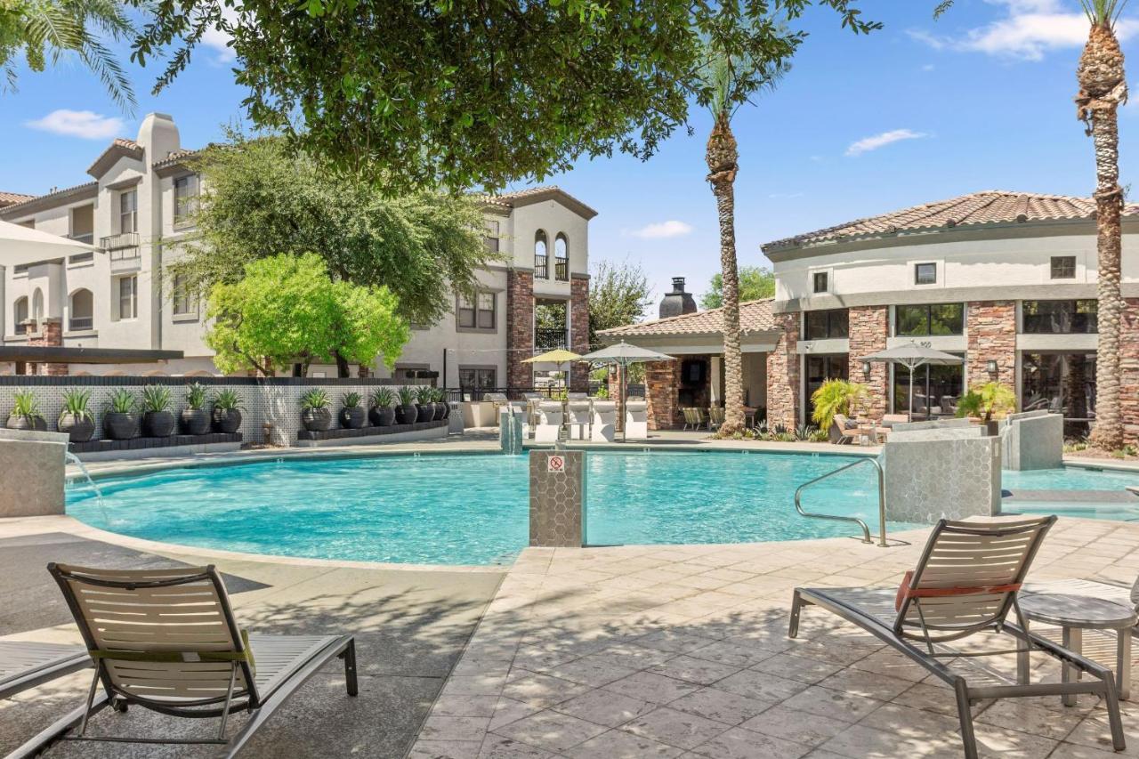 Cozysuites Glendale By The Stadium With Pool 10 Экстерьер фото