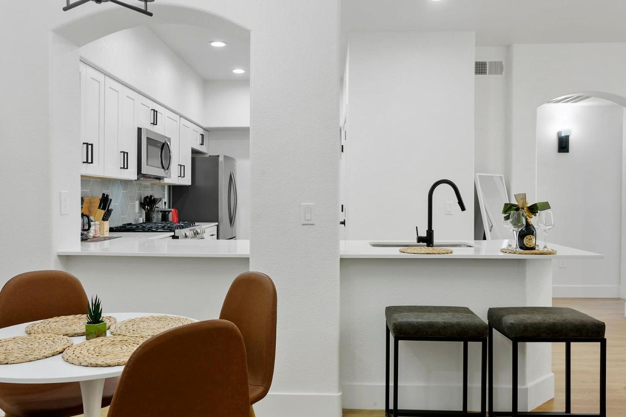 Cozysuites Glendale By The Stadium With Pool 10 Экстерьер фото