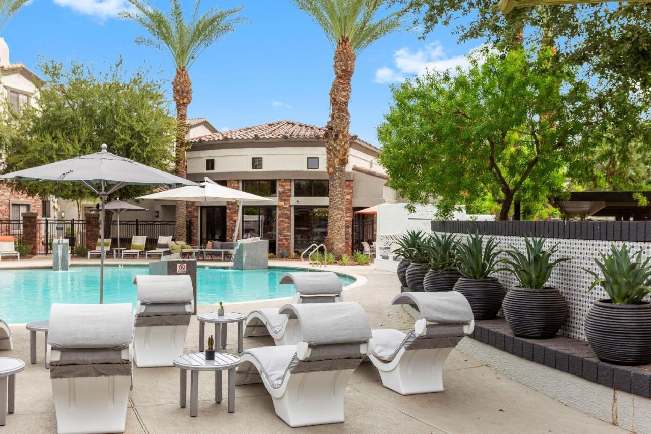 Cozysuites Glendale By The Stadium With Pool 10 Экстерьер фото