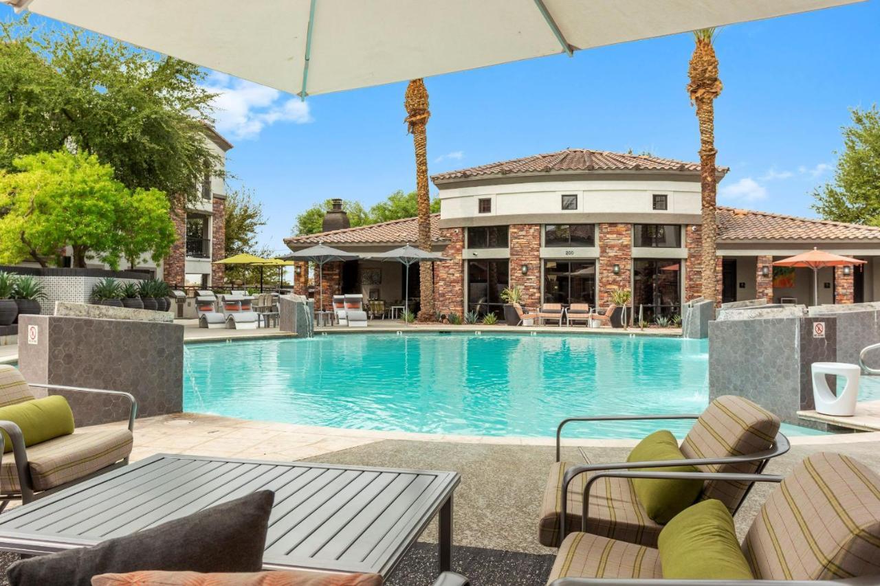 Cozysuites Glendale By The Stadium With Pool 10 Экстерьер фото